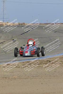 media/Nov-19-2022-CalClub SCCA (Sat) [[baae7b5f0c]]/Group 1/Race (Outside Grapevine)/